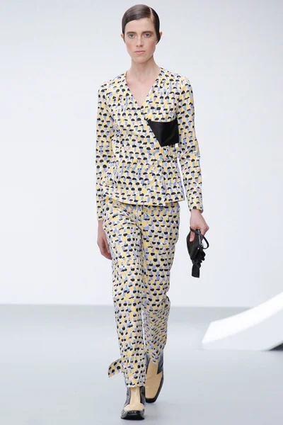 Look 13